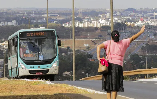 Ministro do STF autoriza transporte público gratuito no segundo turno