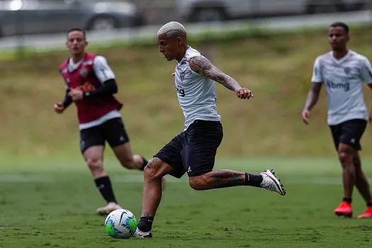 Atlético-MG visita Bragantino para continuar colado no líder São Paulo