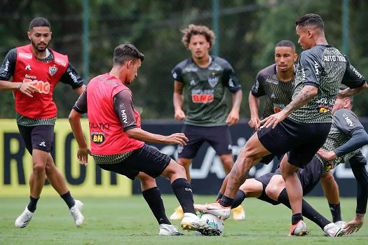 Atlético-MG enfrenta Athletico-PR em confronto atrasado da 6ª rodada do Brasileirão