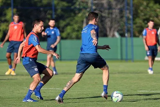 Bahia e Goiás fazem confronto direto dentro do Z4 neste sábado