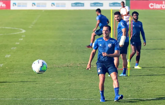 Bahia recebe o Athletico-PR nesta quarta-feira