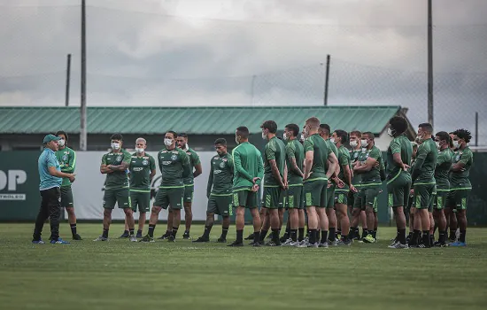 Coritiba recebe o Botafogo no Couto Pereira na briga contra o Z4