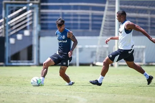 Por vaga na Libertadores, Grêmio e Athletico-PR se enfrentam neste domingo