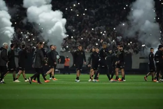 Treino aberto do Corinthians tem pressão, Luxa boleiro e Renato ‘relâmpago’