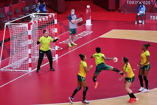 Seleção feminina de handebol estreia neste sábado contra a atual campeã olímpica