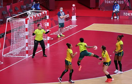 Seleção feminina de handebol estreia neste sábado contra a atual campeã olímpica