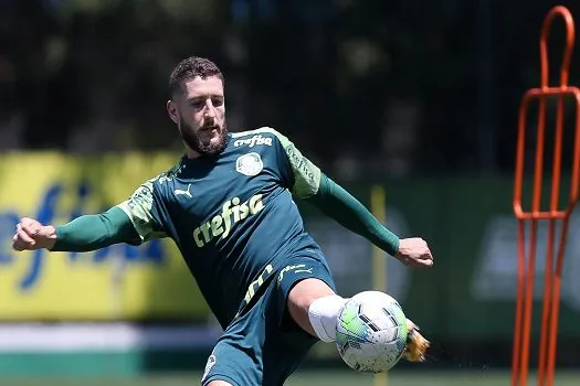 Inter e Palmeiras fazem confronto direto pelo G4