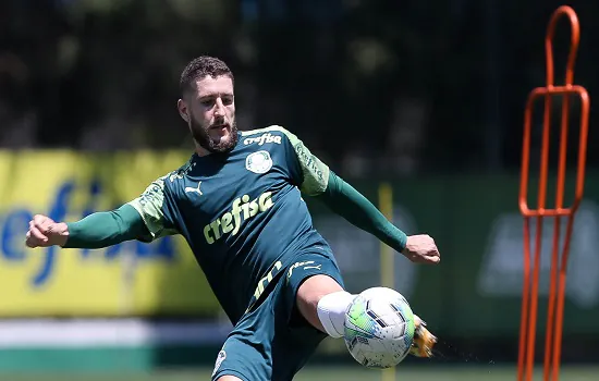 Inter e Palmeiras fazem confronto direto pelo G4