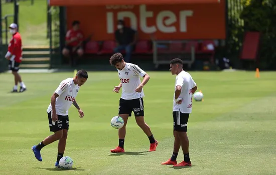 Corinthians recebe o São Paulo em clássico paulista da rodada