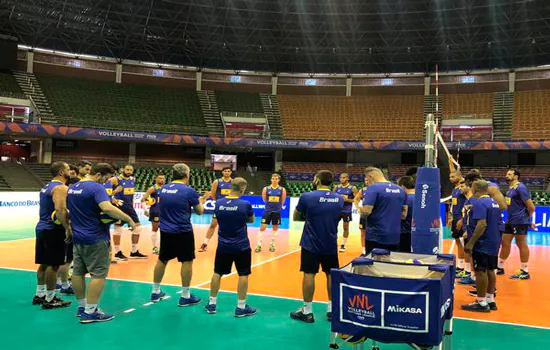 Vôlei Masculino: seleção brasileira faz primeiro treino em Brasília