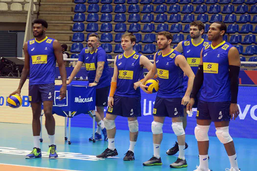 Vôlei Masculino: Brasil estreia em casa contra a Bulgária