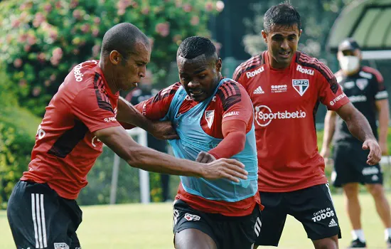 São Paulo visita a Ponte Preta sob pressão por melhor rendimento no Paulistão