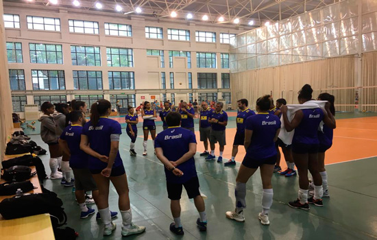 Vôlei Feminino: Brasil faz primeiro treino na China