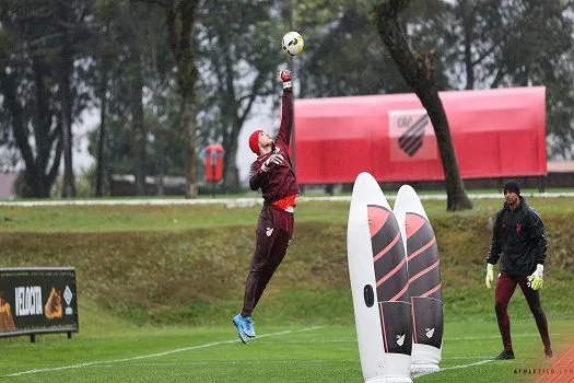 Libertadores: Athletico-PR busca classificação diante do Estudiantes