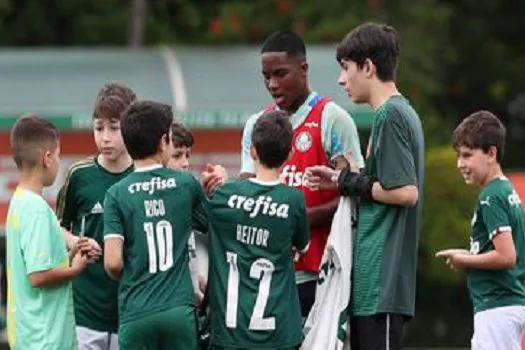 Último treino do Palmeiras tem presença de torcida e Raphael Veiga no campo