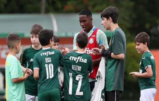 Último treino do Palmeiras tem presença de torcida e Raphael Veiga no campo