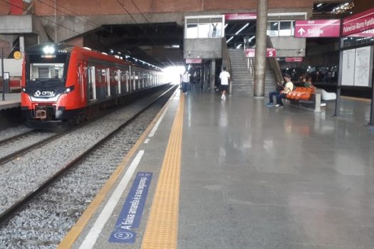 Primeira viagem do Expresso Aeroporto a partir da Barra Funda ocorreu nesta sexta-feira