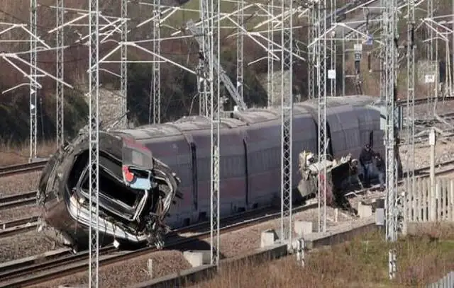 Itália: trem atinge equipe que fazia manutenção dos trilhos e mata 5