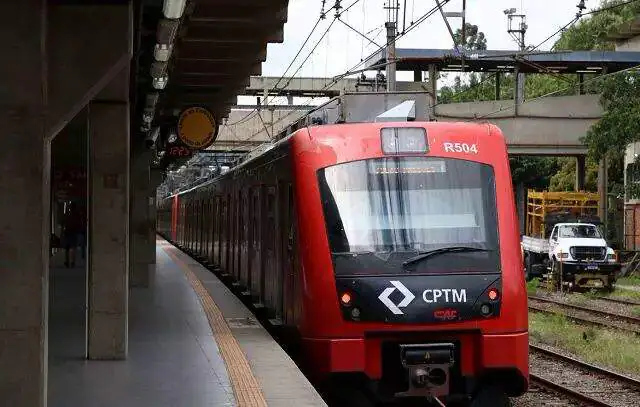 Estação Guarulhos-Aeroporto da CPTM recebe exposição “Sentimentos do Olhar II”