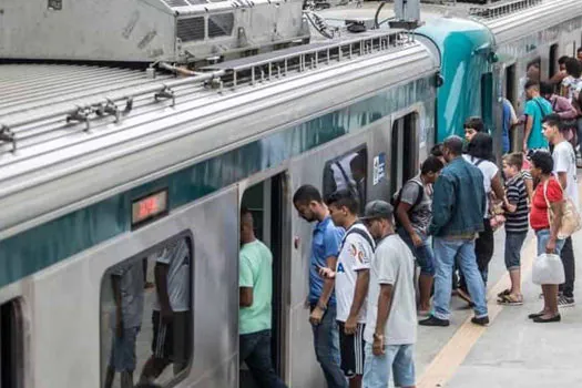 Tiroteio interrompe serviços de trens no RJ