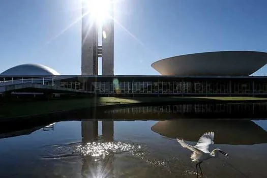 Novo Comando da Câmara e Senado: Impeachment e economia pautam agenda pós-eleição