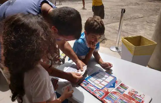 Museu do Futebol retoma Encontro de Colecionadores de Figurinhas