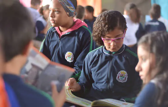 Ribeirão Pires estimula a leitura com Feira de Troca de Livros