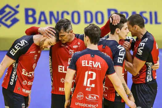 Troféu Super Vôlei: Apan/Eleva/Blumenau e EMS Taubaté Funvic estão nas semifinais