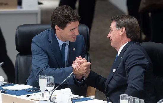 Trudeau testa positivo para covid; Bolsonaro esteve com o canadense em evento