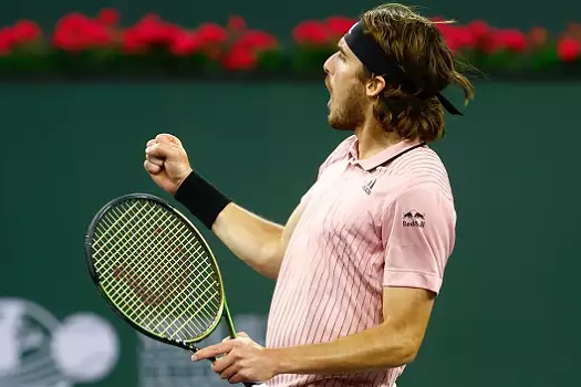 Tsitsipas supera Zverev e está na final do Masters 1000 de Montecarlo