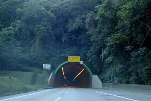 Ecovias revitaliza pavimento do túnel do Quilombo na rodovia Cônego Domênico Rangoni