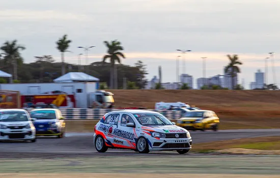 Turismo Nacional tem chegada espetacular em domingo de grandes pegas em Goiânia