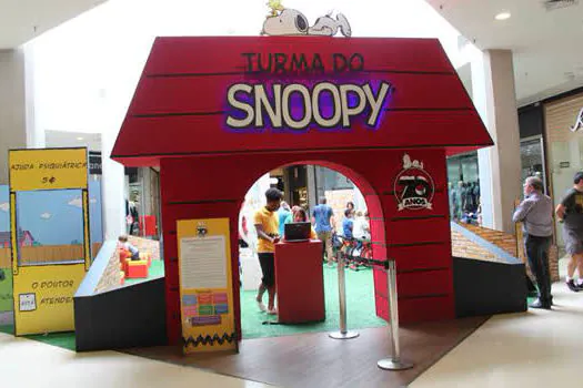 Turma do Snoopy diverte a criançada no Shopping Metrópole