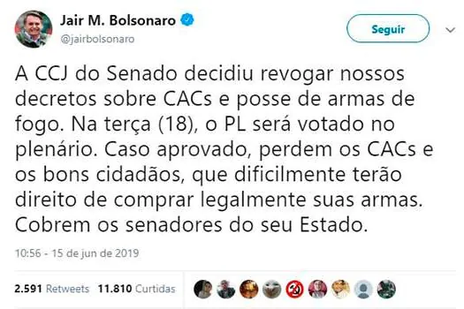 Bolsonaro pede que população cobre Senado sobre projeto que anula decreto de armas