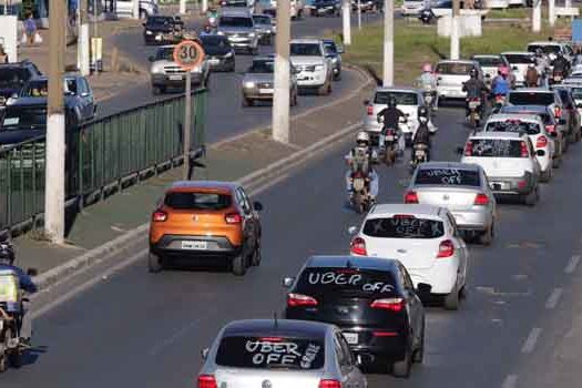 Motoristas de aplicativos e motociclistas se juntam a caminhoneiros no Rio