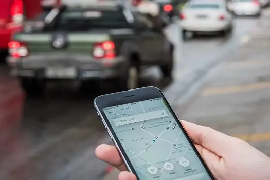 Durante greve de ônibus em SP, preço de apps de transporte chegou a triplicar