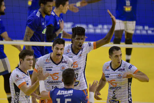 Superliga Banco do Brasil: Azulim/Gabarito/Uberlândia e Sesi-SP duelam nesta quarta-feira