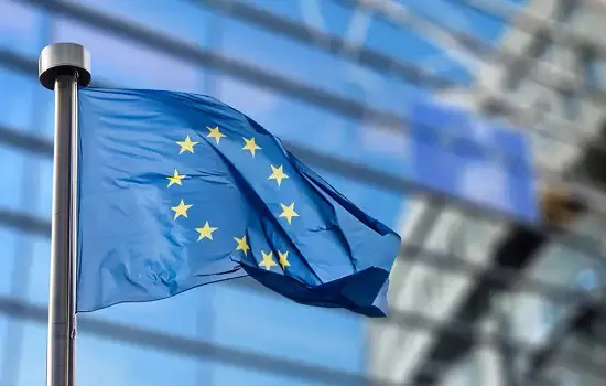 UE aprova novo pacote de sanções contra Rússia