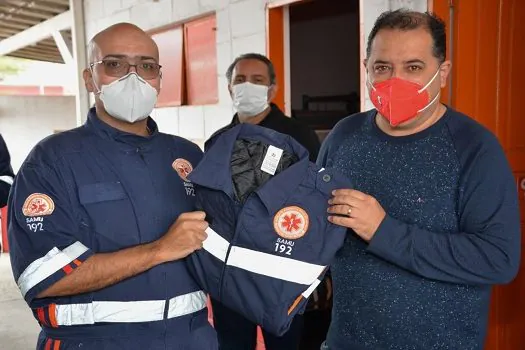 Profissionais do Samu de Mauá recebem novo lote de uniformes