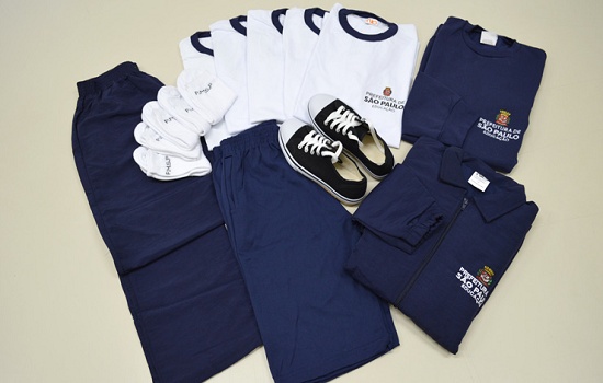 Prefeitura de SP orienta empreendedores interessados em fornecer kits de uniforme escolar