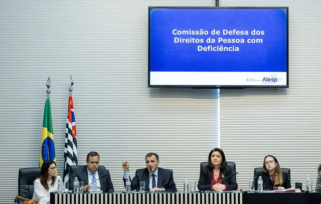 Unimed presta esclarecimentos na Comissão de Defesa das Pessoas com Deficiência