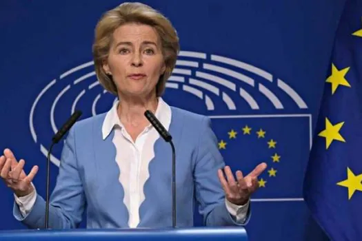 Ursula von der Leyen confirma acordo sobre teto para petróleo da Rússia