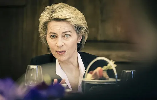 Ursula von der Leyen prega fim de dependência da UE de produtos chineses