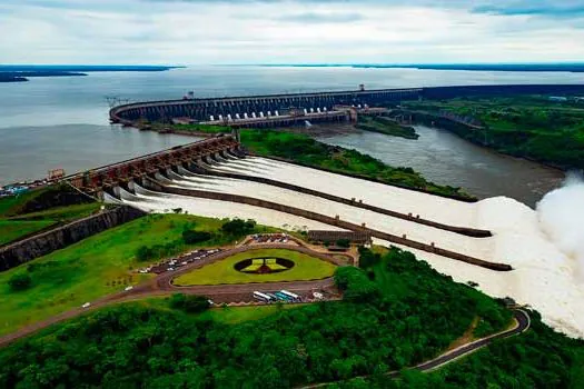 Sem ações ambientais, Brasil e Paraguai teriam perdas bilionárias com Itaipu