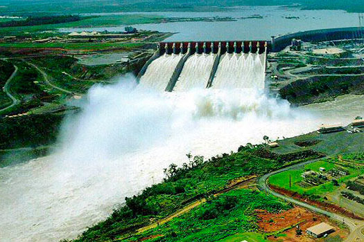 Itaipu Registra Menor Geração de Energia desde 1992 em 2024