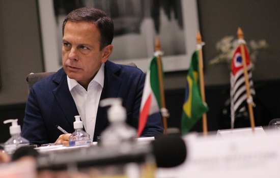 Doria anuncia a flexibilização das máscaras em todos os ambientes