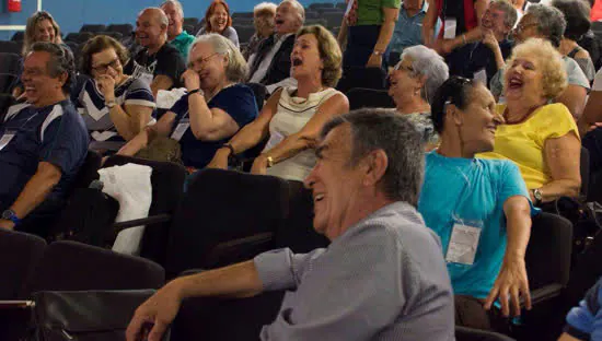 Público 60+ ganha milhares de vagas gratuitas em cursos e atividades na USP