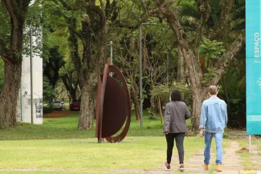 USP abre edital para bolsas de pós-doutorado a pesquisadores negros