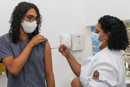 Brasil tem 78,91% da população com 2 doses ou única da vacina anticovid