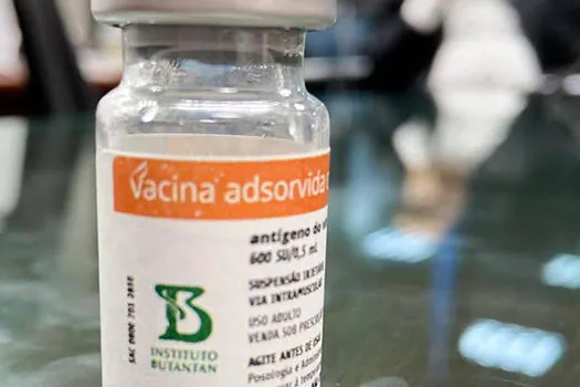 Anvisa autoriza importação de insumo para 40 milhões de doses da Coronavac